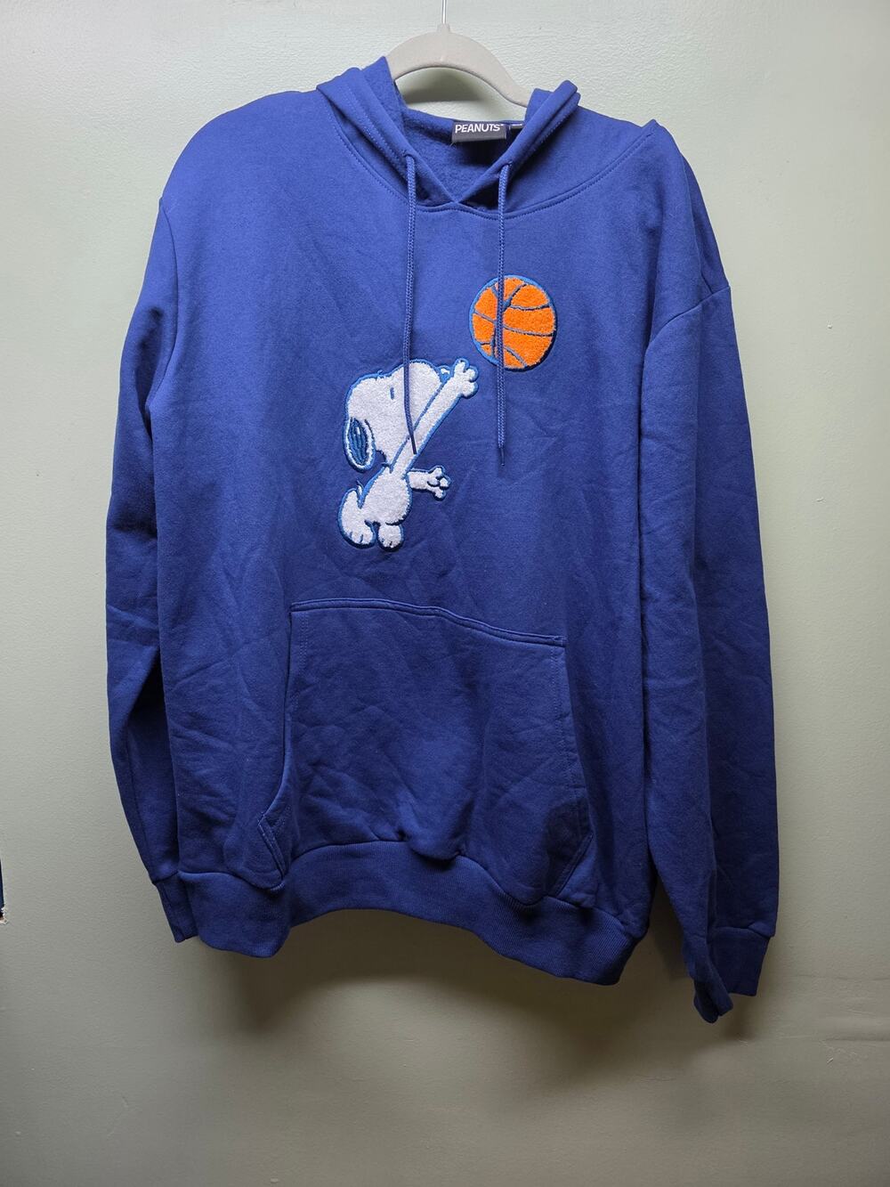 NWT Peanuts Snoopy Basketball Royal Blue Hoodie Size 2X